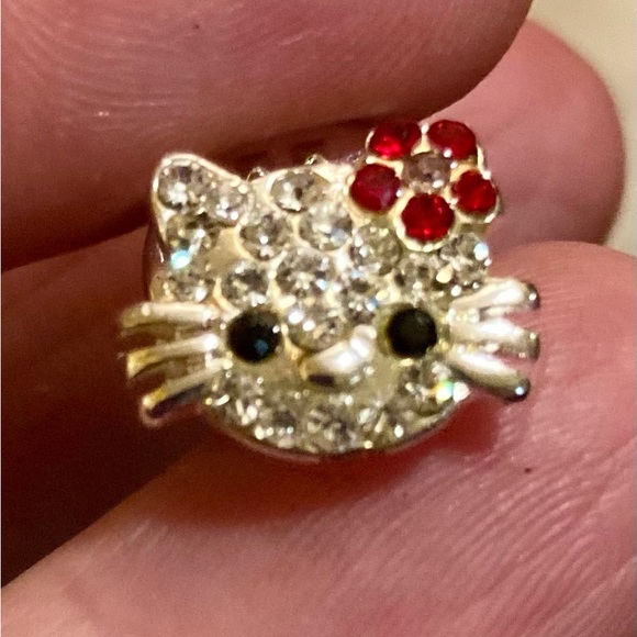 Hello Kitty Rhinestone Pin - Picture 2 of 3